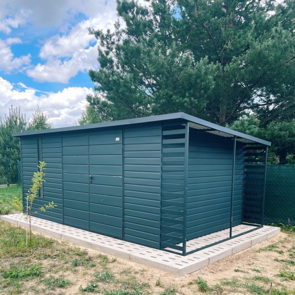 Domek ogrodowy 6×3,5  kolor grafitowy z drewutnią po prawej stronie - Image 3